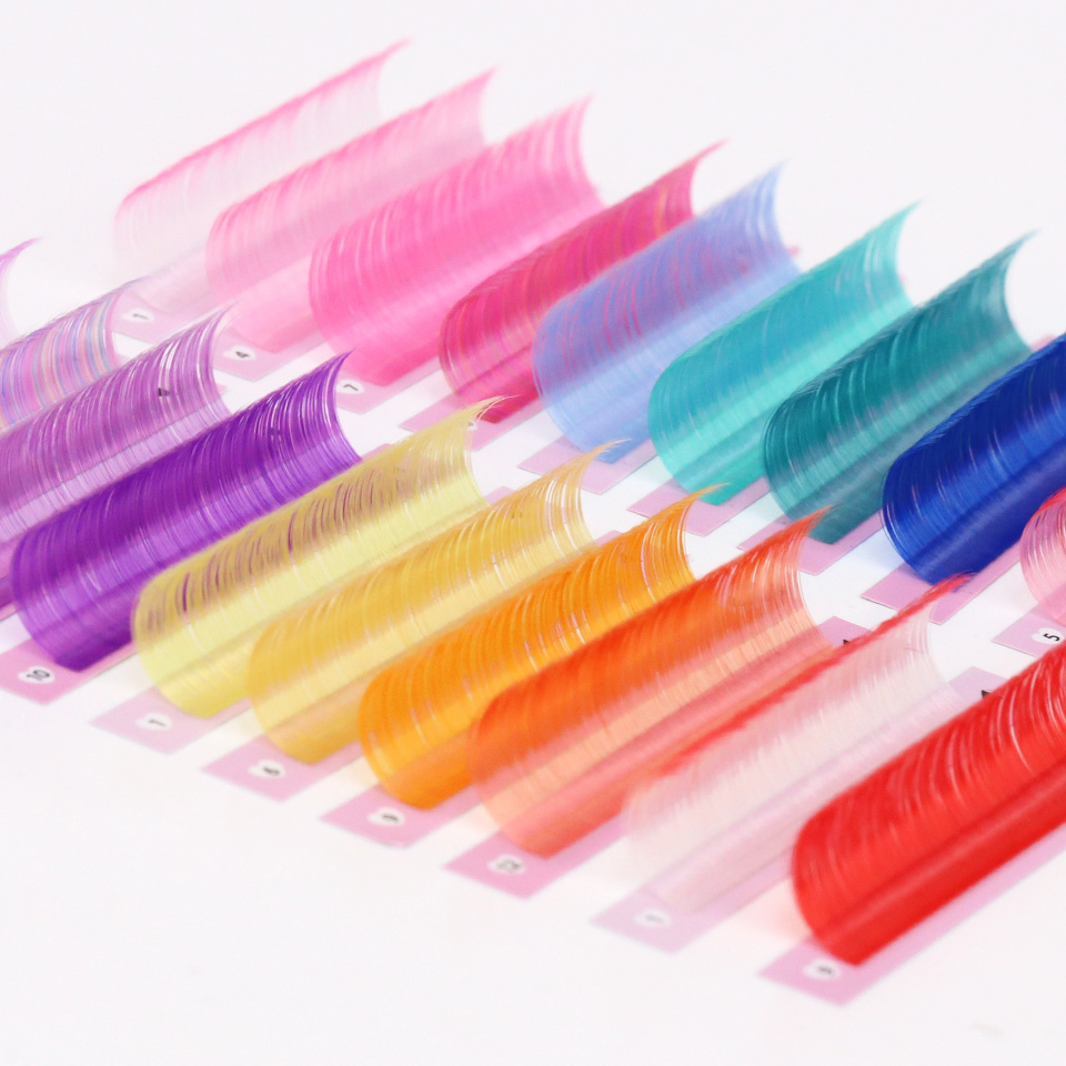 AGUUD Mix Colored Russian Volu – Lash Tile Palette Bewertung und Preis
